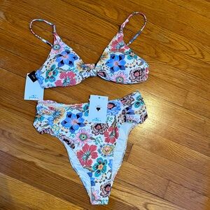 NWT Oneill White Floral Bikini Set